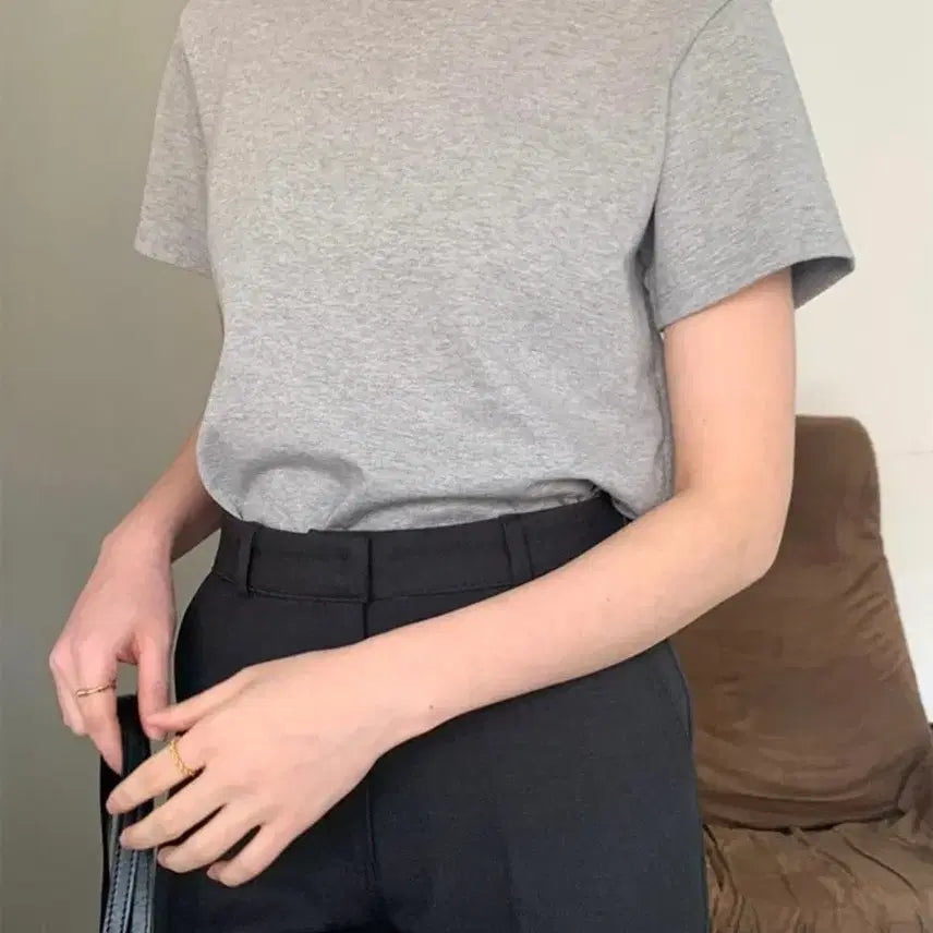 [BUNJANG] Kindabeige Basic Short Sleeve T-Shirt Grey / 킨다베이지 무지반팔티 그레이 회색 반팔 티셔츠 (메이비베이비낫띵리튼가내스라프롬비기닝코스cos자라유니클로)