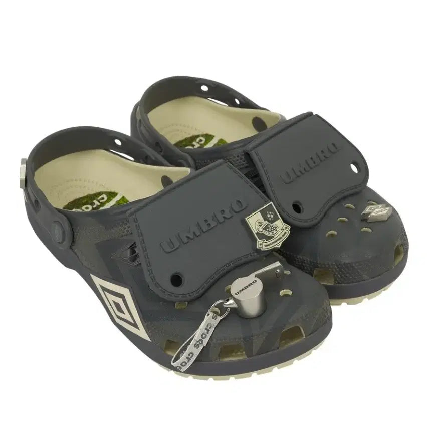 [BUNJANG] Crocs x Umbro Classic Clog Bone Slate / 크록스  x 엄브로 클래식(1회착용) 클로그 본 슬레이트