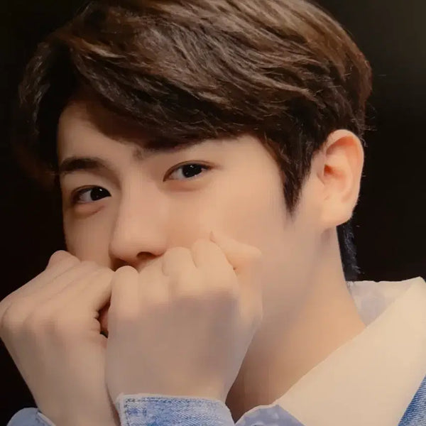 [BUNJANG] THE BOYZ HyunJae Square Frame / 더보이즈 현재 액자