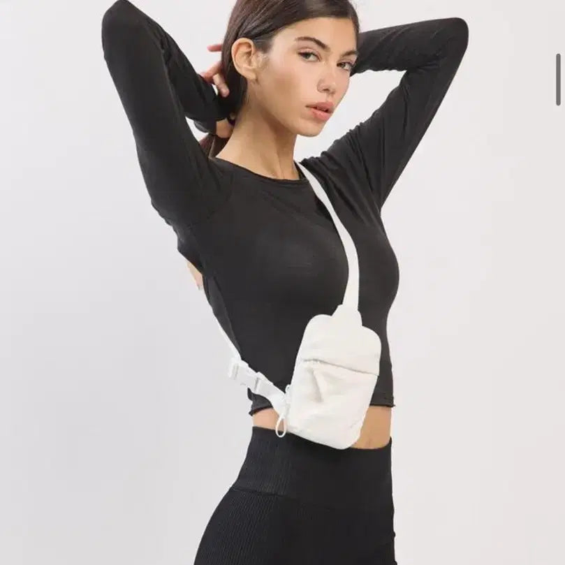 [BUNJANG] Itzonapparel Waist Bag Body Bag / 잇존어패럴  웨이스트백 바디백 새상품 itzonapparel 운동가방 크로스백