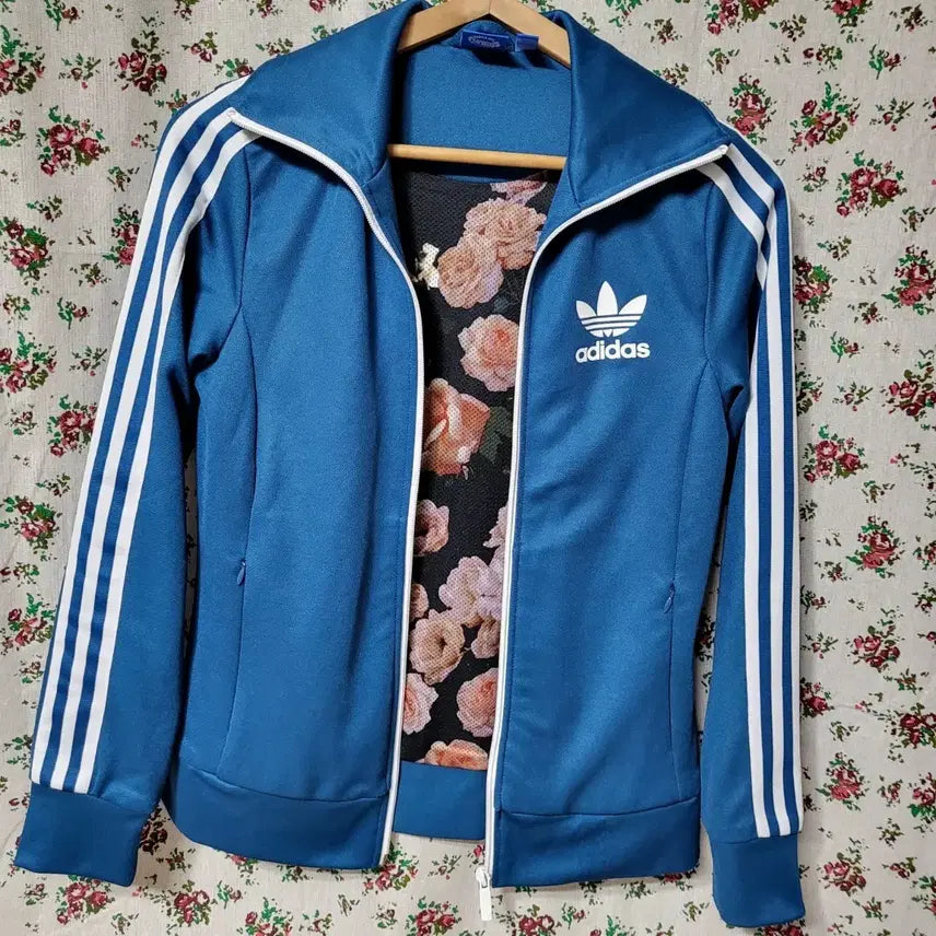 [BUNJANG] Adidas Europa Jersey Women's Size 90 / 415 ) 최상급 아디다스 한정판 유로파져지 여90