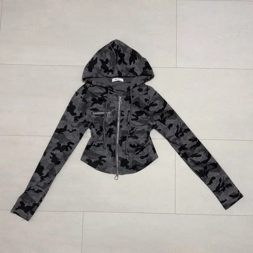 [BUNJANG] Two-Way Camo Hooded Zip-Up Charcoal Gray / 카모 후드집업 투웨이 차콜 그레이 y2k