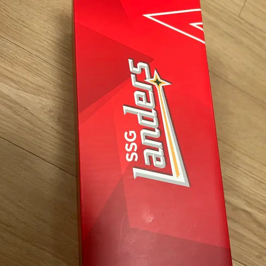 [BUNJANG] SSG Red Light Official Light Stick / ssg 레드 라이트 응원봉 정가양도