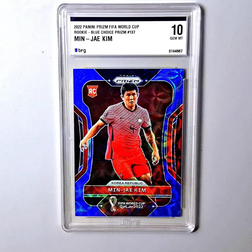 [BUNJANG] Kim Min Jae Rookie 135 Limited Blue Choice BRG10 2022 Panini Qatar World Cup Prism Munich National Team / 김민재 루키 135한정 블루초이스 BRG10 2022 파니니 카타르월드컵 프리즘 뮌헨 국대