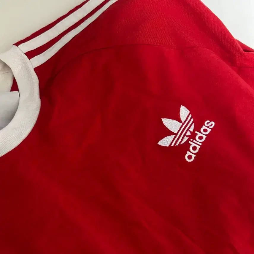 [BUNJANG] Adidas Originals Adicolor T-Shirt Red / 아디다스 오리지널스 아디컬러 티셔츠 레드