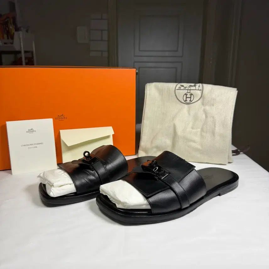 [BUNJANG] Hermes Kelly Gabriel Sandals Mules Slippers Black Calfskin Size 42 / [42사이즈,23년6월/오사카]에르메스 켈리 가브리엘 샌들 뮬 슬리퍼