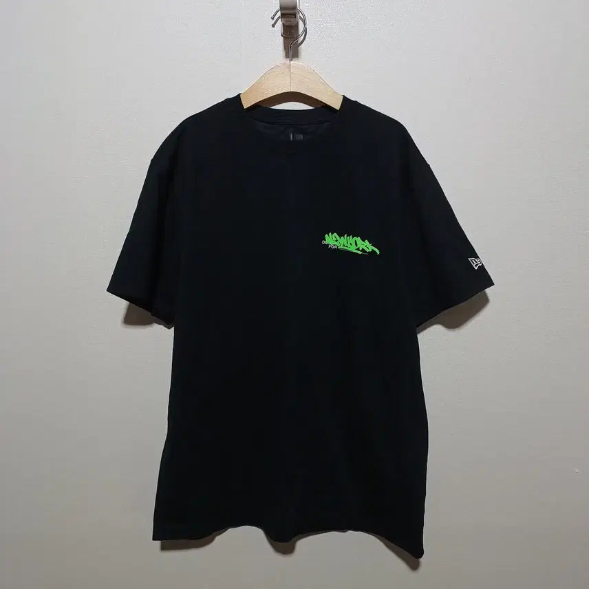 [BUNJANG] New Era Men's Short Sleeve T-Shirt Size 100 / 뉴에라 남성 반팔 티셔츠 100 (26A1928)