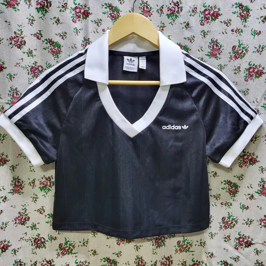[BUNJANG] Adidas Jennie Crop Top Black / 593 ) 새상품 인기품절 아디다스 제니 크롭탑 블랙 세탁만한 새것