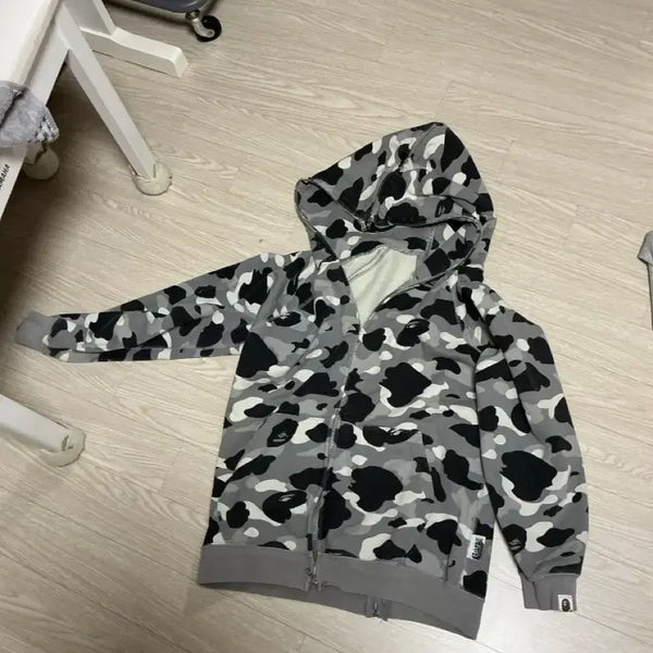 [BUNJANG] BAPE 2000s Vintage Camo Full Zip Hoodie / 베이프 2000년대 빈티지 카모후드집업