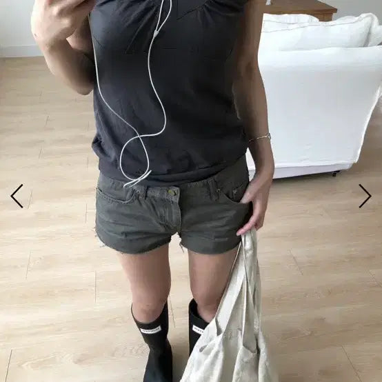 [BUNJANG] Kiira Vintage Khaki Low Shorts / 키이라 빈티지 카키 로우 쇼츠