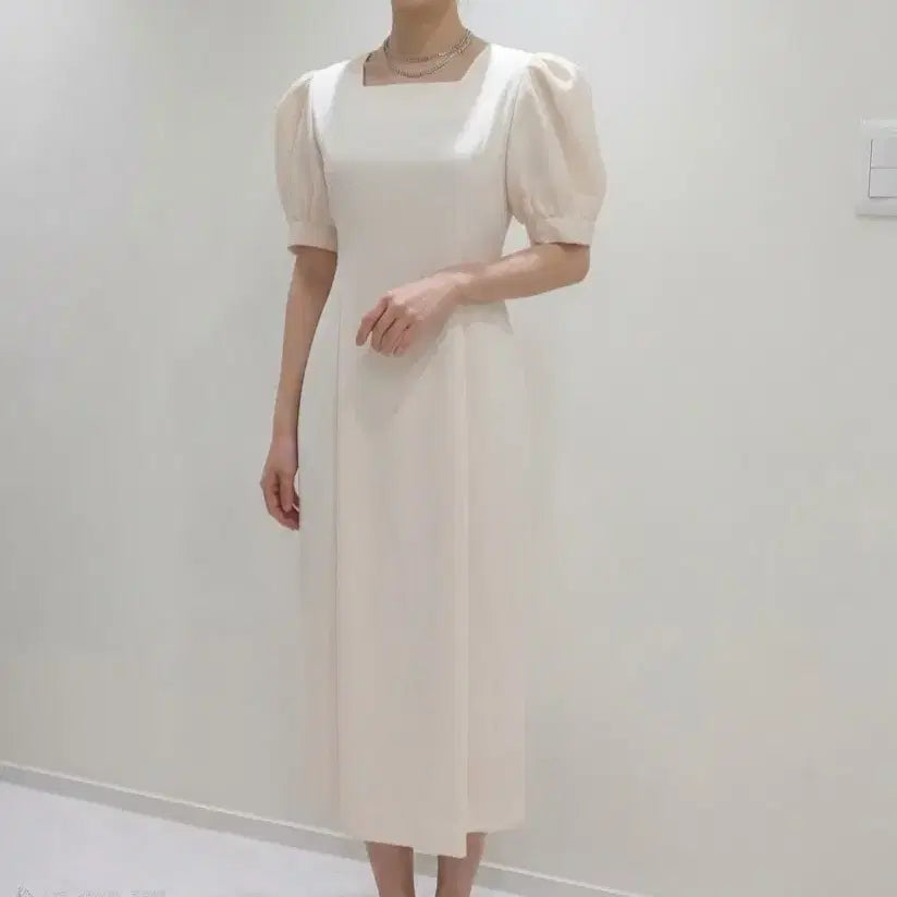 [BUNJANG] Square Neck Puff Sleeve Dress (Beige) / 스퀘어넥 퍼프 소매 원피스 (베이지) 2부드레스