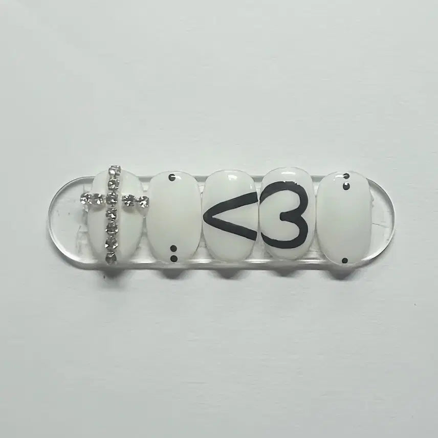 [BUNJANG] Black & White Heart Cross Nail Tips / <3 블랙화이트 네일팁