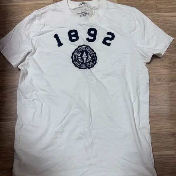 [BUNJANG] Abercrombie & Fitch Short Sleeve T-Shirt / 아베크롬비 반팔티셔츠 M
