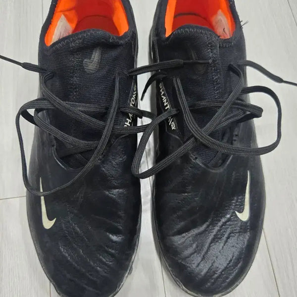 [BUNJANG] Nike Phantom GT Pro TF & Vapor 14 Pro TF Air Zoom (265mm) Football Boots - Bundle / 나이키 팬텀 프로 TF & 베이퍼14 프로 TF 에어줌  265
