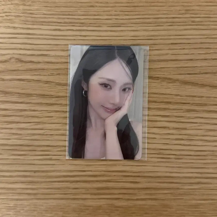 [BUNJANG] fromis_9 Glow Me Park Ji-won Photocard Binder / 최저가) 프로미스나인 팝업 바인더 박지원 포카