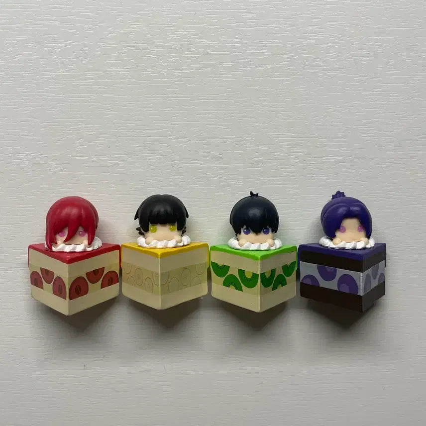 [BUNJANG] Blue Lock Cake Gacha Figures Bundle Set / (일괄) 블루록 케이크 가챠 피규어