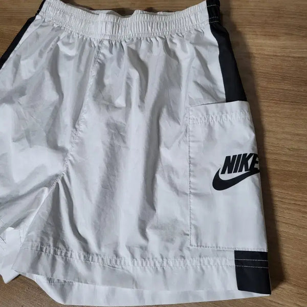 [BUNJANG] Nike High-Waisted Shorts / 새상품 (세탁만.보관) 나이키 s 정품 하이라이즈팬츠 반바지 남여공용 45000구입