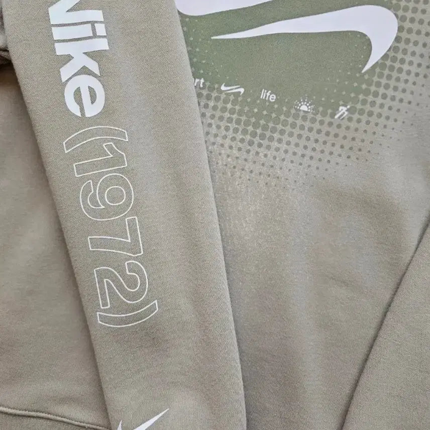 [BUNJANG] Nike 1972 Swoosh Sweatshirt Khaki L / 나이키 1972 스우시 맨투맨 카키 L