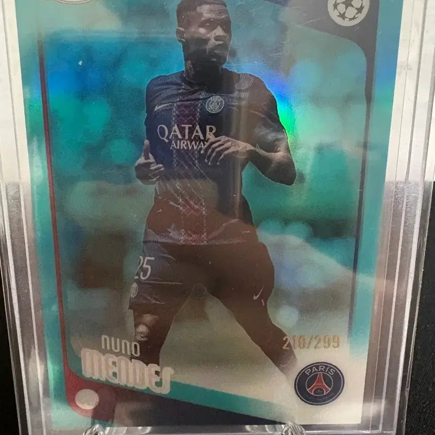 [BUNJANG] PSG Nuno Mendes 2021-22 Chrome Sapphire #210/299 Limited Edition Trading Card / 탑스 크롬 누누 멘데스 299한정 카드 파리생제르망
