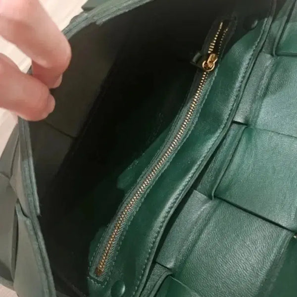 [BUNJANG] Bottega Veneta Cassette Bag Black / 보테가베네타 카세트백 블랙