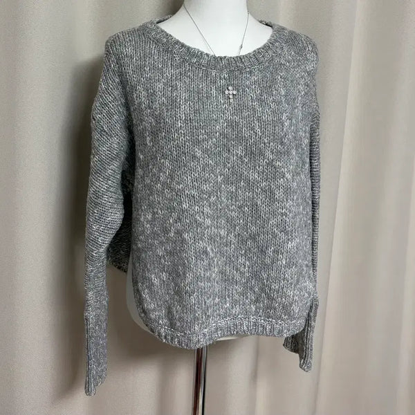 [BUNJANG] Semi-Crop Split Detail Knit - Grey / 여리여리핏.니트.세미크롭.그레이.트임니트.여자니트.프리사이즈.크롭.데일리룩.루즈핏.긴팔