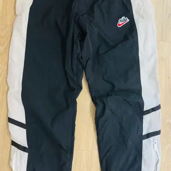 [BUNJANG] Pre-loved Clothing Sale / 옷장정리