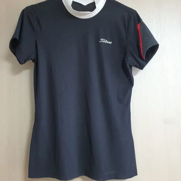 [BUNJANG] Titleist Golf Wear Top & Castelbajac Red Shorts Set / 타이틀리스트 골프웨어 상의(90) + 까스텔바작 레드반바지 (67)백화점정품
