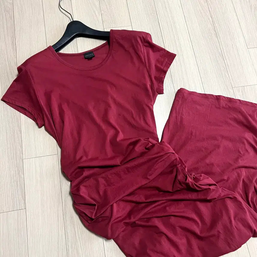 [BUNJANG] MONTTOTTO EZ-Fit Shirring Maxi Dress Short Sleeve / 몽또또 MONTTOTTO 이지핏 셔링 맥시 드레스 드레이프 드레이핑 롱원피스 반팔 로즈 레즈 버건디 와인