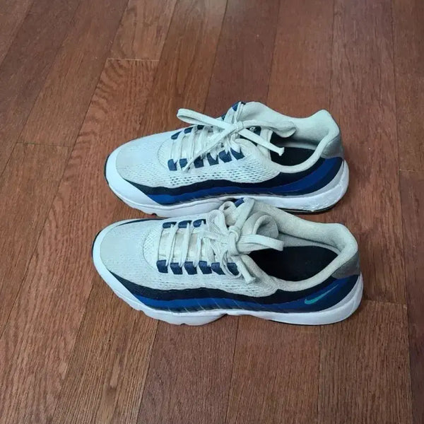 [BUNJANG] Nike Air Max 95 Ultra White/Blue/Black Sneakers / 나이키 에어맥스95 울트라 흰파검 230 운동화