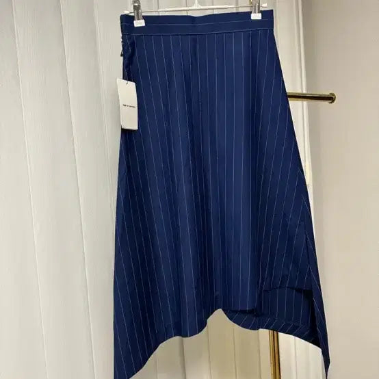 [BUNJANG] Stripe Asymmetrical Skirt New / 스트라이프 언발 스커트 새상품