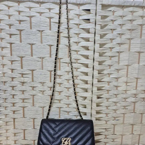 [BUNJANG] Louis Quatorze Quilted Chain Crossbody Bag / 루이가또즈가방