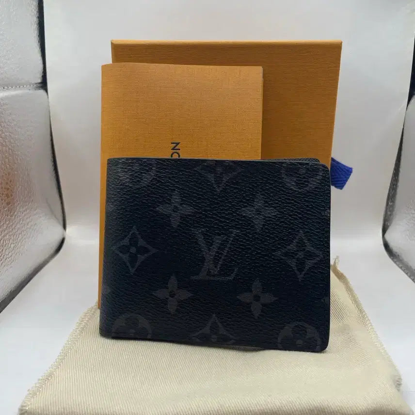 [BUNJANG] Louis Vuitton Black Monogram Eclipse Men's Bifold Wallet / 루이비통 블랙 모노그램 이클립스 남성 반지갑