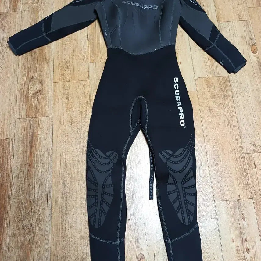 [BUNJANG] Scubapro Thermatek 5mm Women's Wetsuit - Size S (Mint Condition) / 스쿠버프로 써멀텍 5mm 여성 S 민트급 스쿠버 다이빙 웻슈트 잠수복