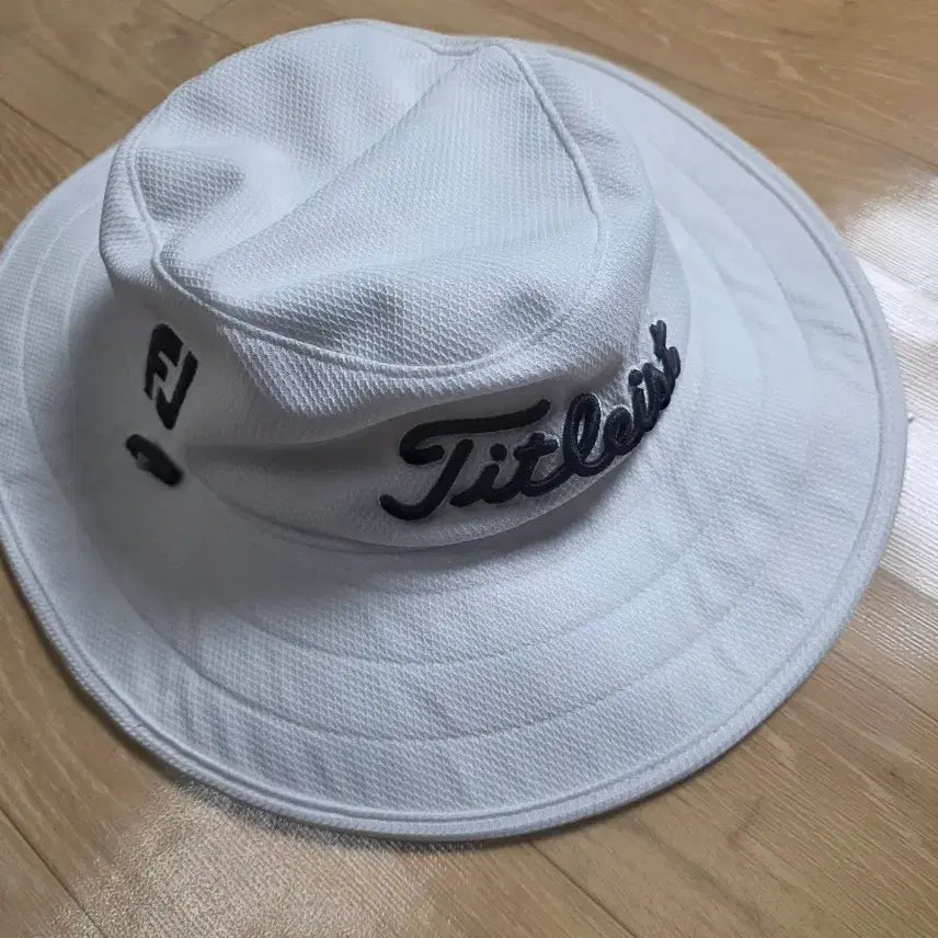 [BUNJANG] Titleist Golf Bucket Hat White Women's / 타이틀리스트 골프 벙거지 모자 화이트. 여자용.실착용1회 상태 좋아요