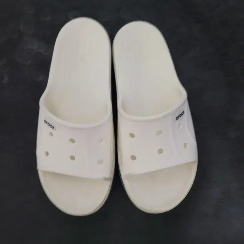 [BUNJANG] Crocs Baya Band Slide White Sandals / 크록스 바야밴드 슬라이드 화이트