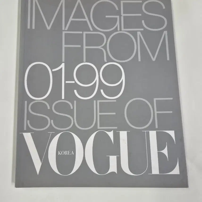 [BUNJANG] Vogue Korea Issues 01-99 Photo Book / 보그 코리아 2001-1999 이슈 화보집