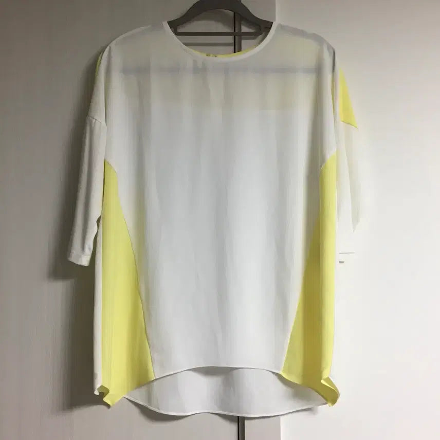 [BUNJANG] Chatelaine Short Sleeve Blouse (Size 90) / 샤트렌 반팔 블라우스