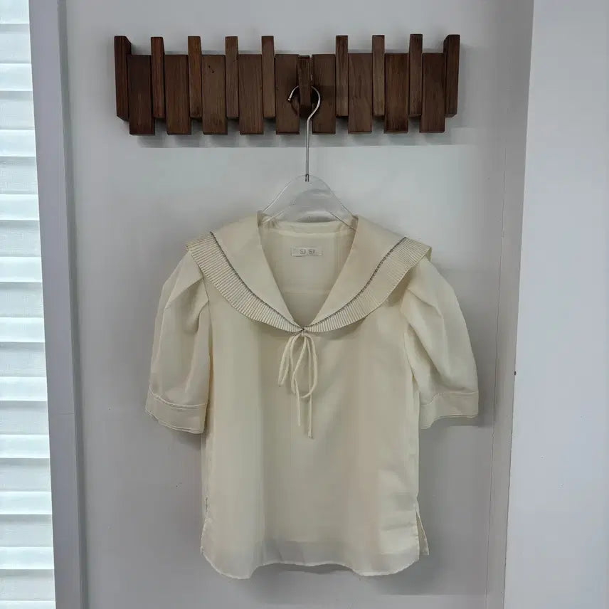 [BUNJANG] SJSJ 23 Sailor Short Sleeve Blouse / SJSJ 23년 세일러 반팔 블라우스