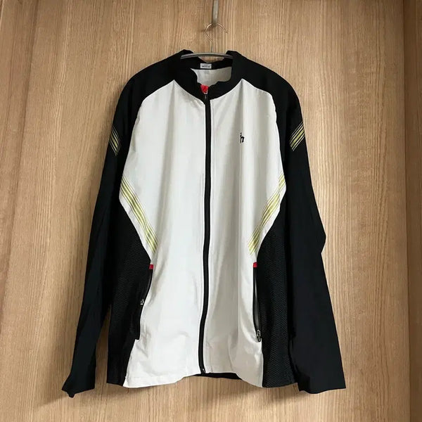 [BUNJANG] Daejeon City Zip-Up Hoodie - Size 110 / 대전 집업