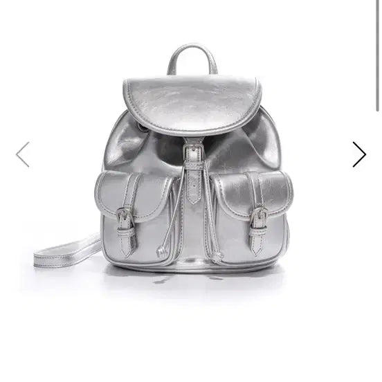 [BUNJANG] Ahoa Silver Metallic Backpack / 새상품 아호하 실버 메탈릭 백팩
