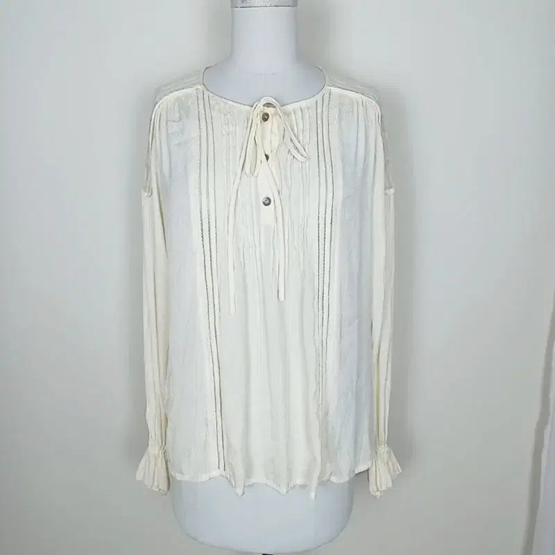 [BUNJANG] Time Seethrough Lace Blouse Ivory / 타임/봄 여름 시스루 레이스 블라우스 여55 S/라덴