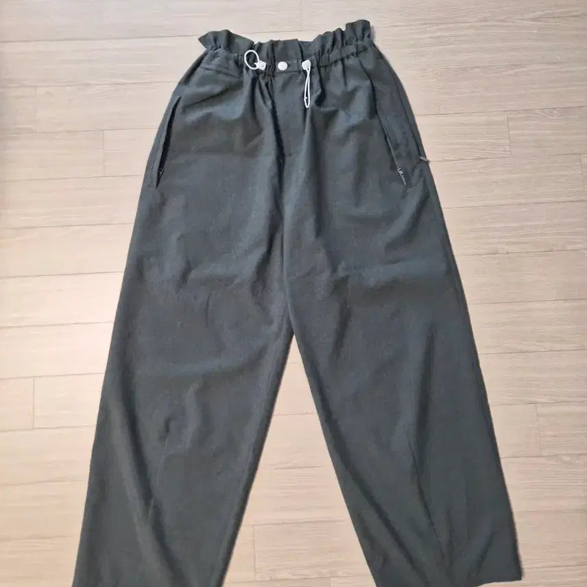 [BUNJANG] F/CE Lightweight Wide Trousers M / [M] F/CE 라이트웨이트 와이드 트라우저
