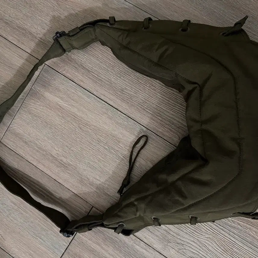 [BUNJANG] Lemaire Soft Game Bag Small Dark Tobacco / 르메르 소프트 게임백 스몰 다크토바코