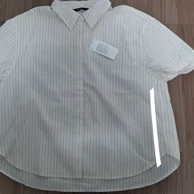 [BUNJANG] SPAO Seersucker Short Sleeve Shirt / 스파오 시어스커 반팔 셔츠