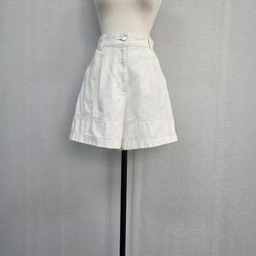 [BUNJANG] Sisley High-Waisted Shorts / 시슬리 하이웨스트 반바지