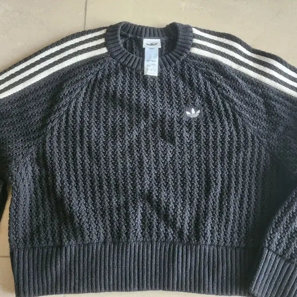 [BUNJANG] Adidas Three-Stripes Cropped Knit Black / 아디다스 삼선 크롭 니트 블랙