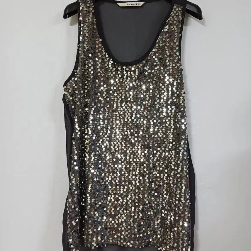 [BUNJANG] Sequined Sleeveless Top / 스팽글 나시