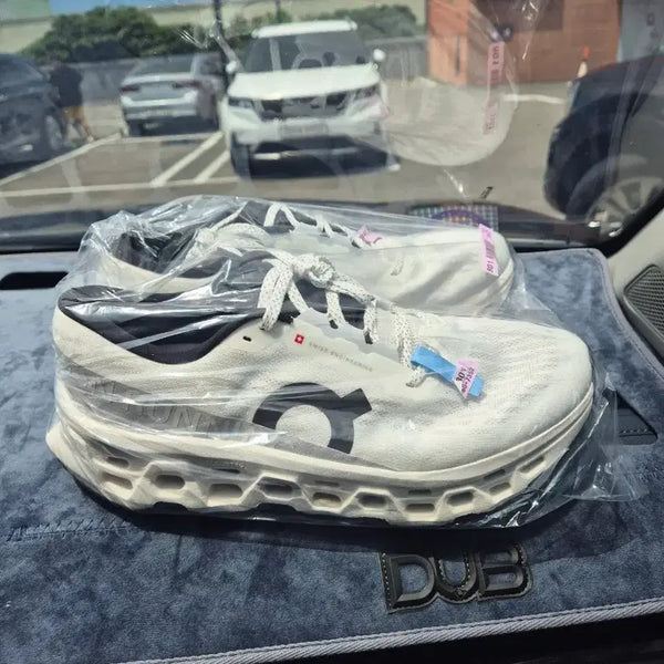[BUNJANG] On Cloudmonster Running Shoes (Size 280) / 클라우드몬스터 3 사이즈 280