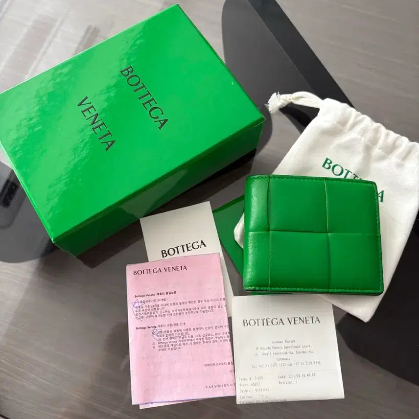 [BUNJANG] Bottega Veneta Cassette Bi-fold Wallet Parrot Green Full Set / 보테가베네타 카세트 반지갑 패러킷색상 풀세트