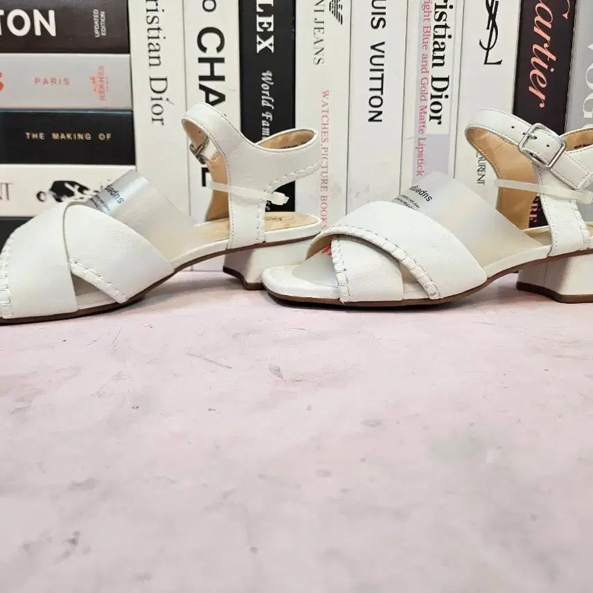 [BUNJANG] Geumkang Shoes Clarks Women's Sandals Size 245 / <새상품> 금강제화 클락스 여성 샌들 245